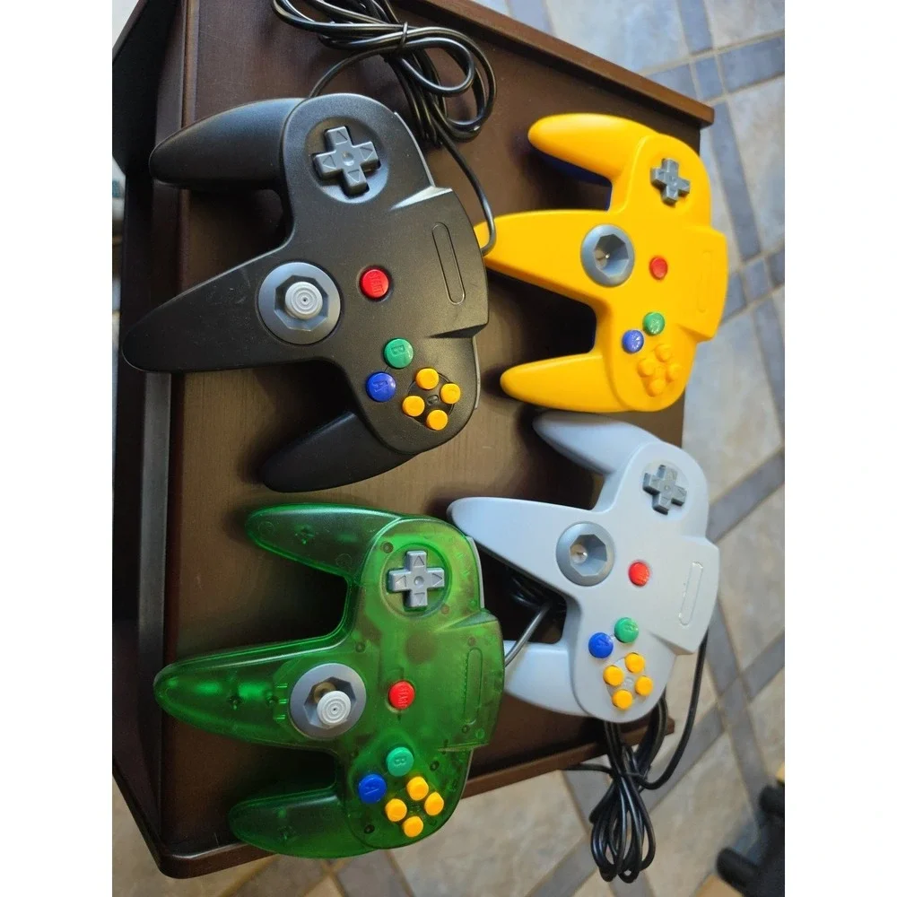 Used Lot of 4 Nintendo 64 N64 Third Party Wired Controllers. Non Tested!!